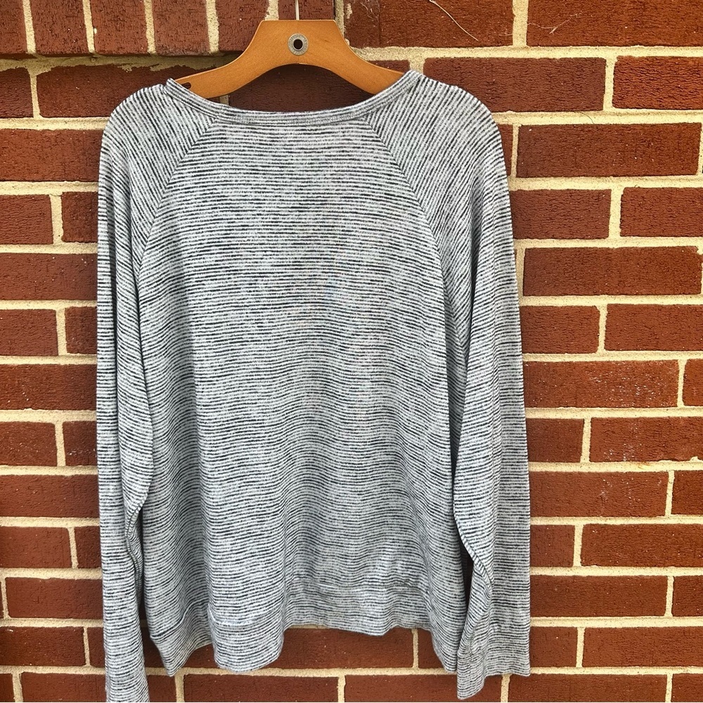 4/$20 Women’s Lightweight Longsleeve - Picture 2 of 3